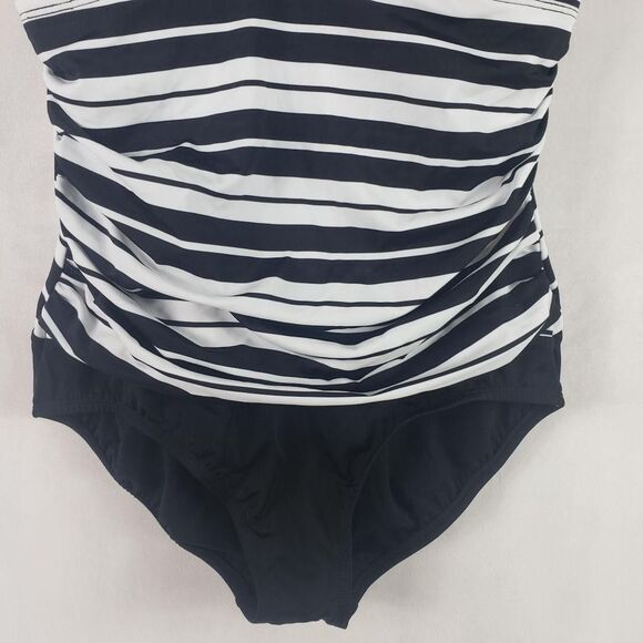 One Piece Swimsuit Womens 12 Black White Striped Tummy Control D Cup Ruched - Picture 8 of 13